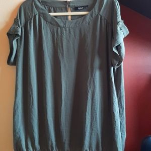 Elastic bottom olive green top